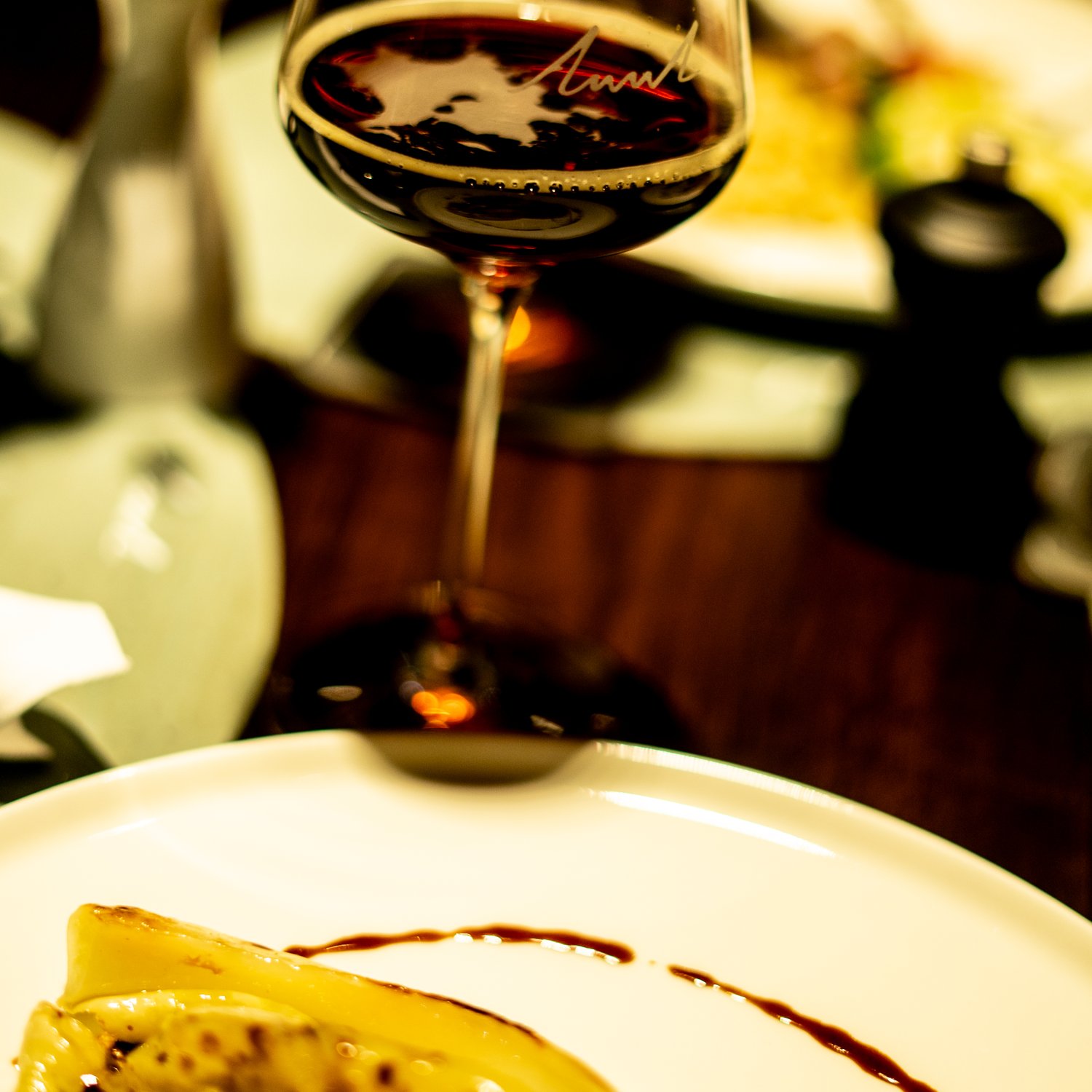 anna-restaurant-rotwein-glas-logo-pasta